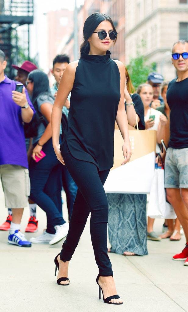 This image has an empty alt attribute; its file name is rs_617x1024-150821100438-634-selena-gomez-new-york-street-style-082015-1-617x1024.jpg